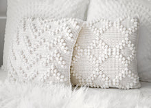 Load image into Gallery viewer, Bobble Stitch Throw Pillows Crochet Pattern
