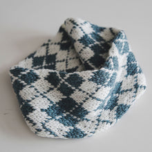 Load image into Gallery viewer, Argyle Headband / Ear Warmer Knitting Pattern
