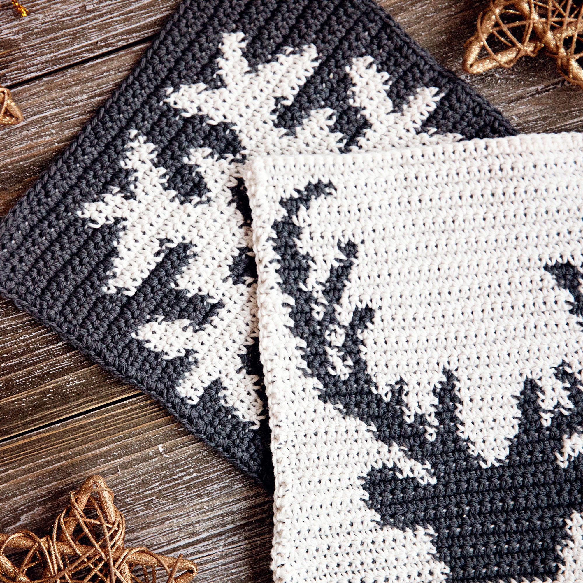 Winter Hot Pads Crochet Pattern