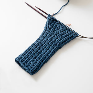 Stretchy Fingerless Gloves - Knitting Pattern