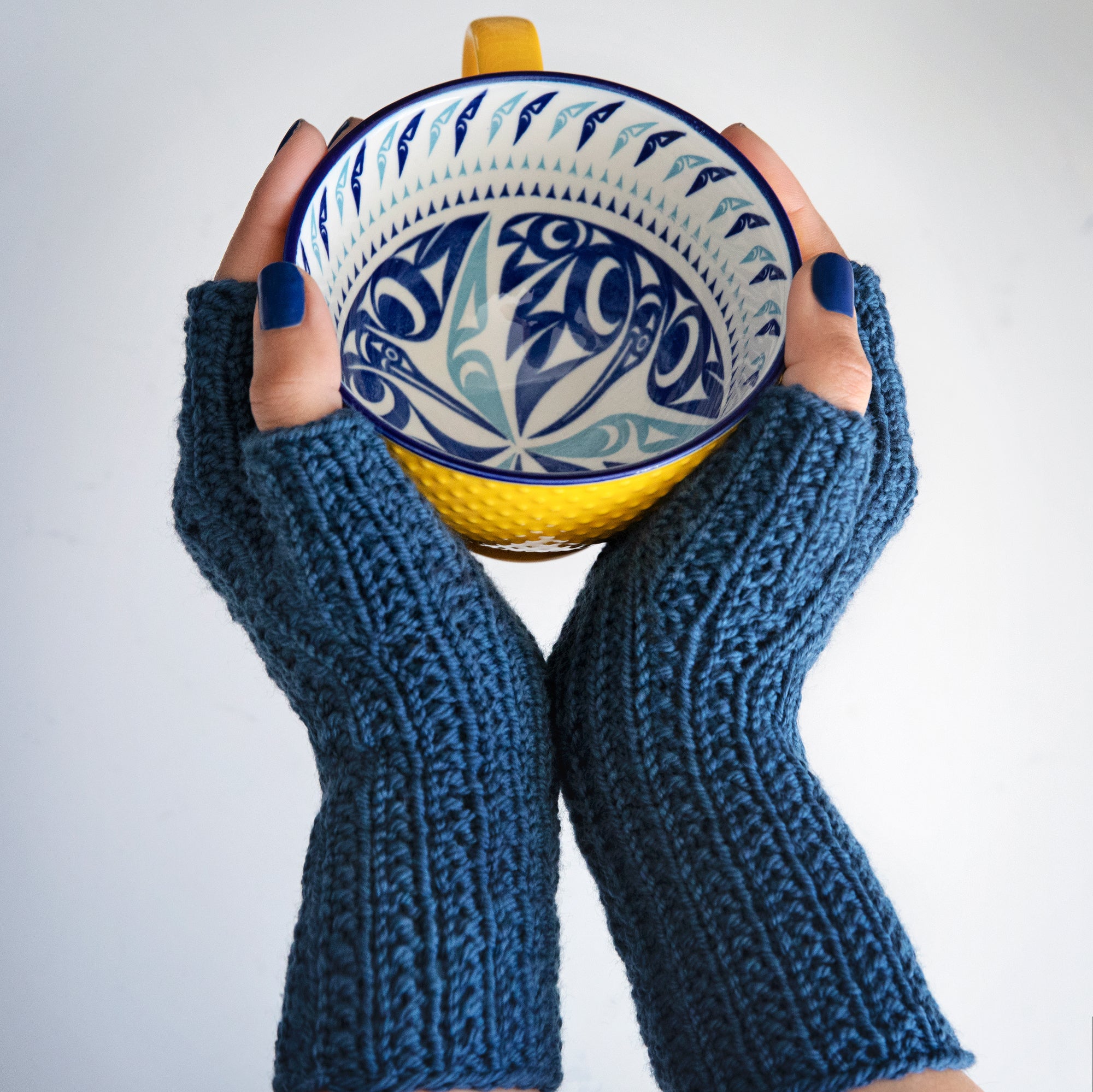 Stretchy Fingerless Gloves - Knitting Pattern